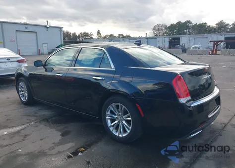 2017 Chrysler 300C z USA, uszkodzony, nr VIN 2C3CCAEG4HH662899